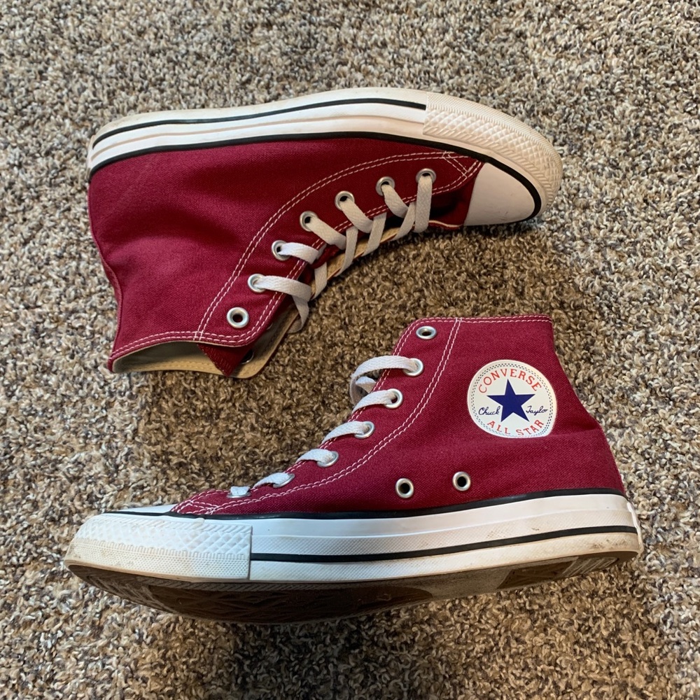 Maroon Converse High-Top All Star ✨